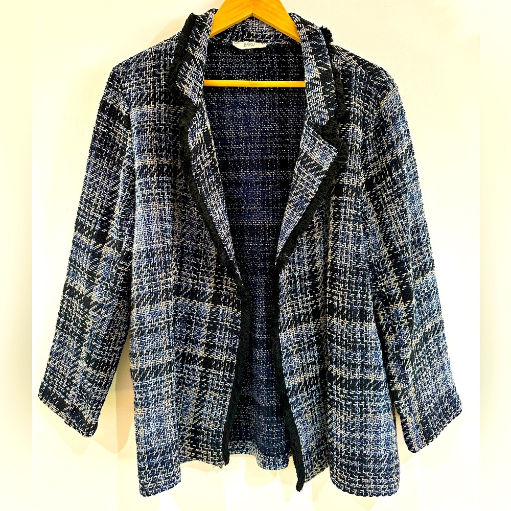EUC Ekru Tweed Blazer